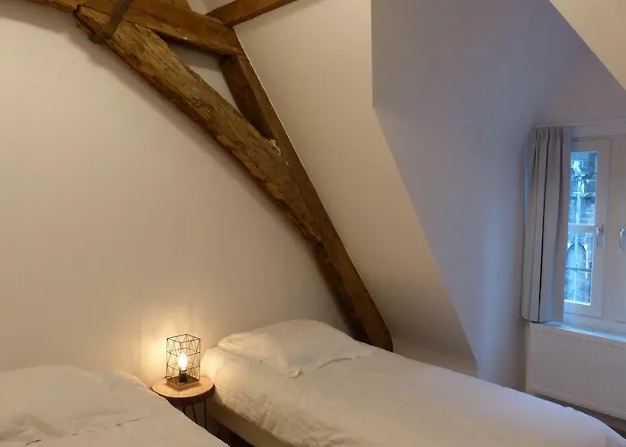 아파트 Living The Dream