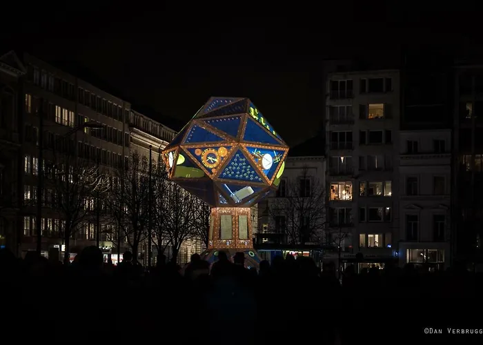 아파트 Living The Dream